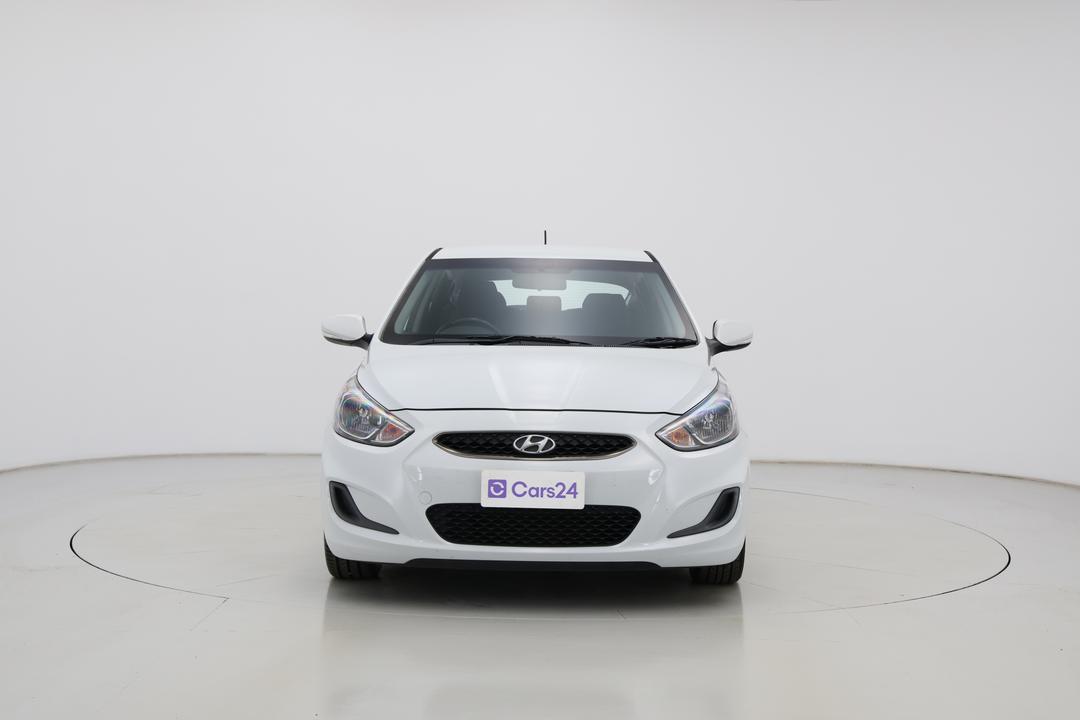 2017 Hyundai Accent Sport, Automatic, 163242 km, Front View