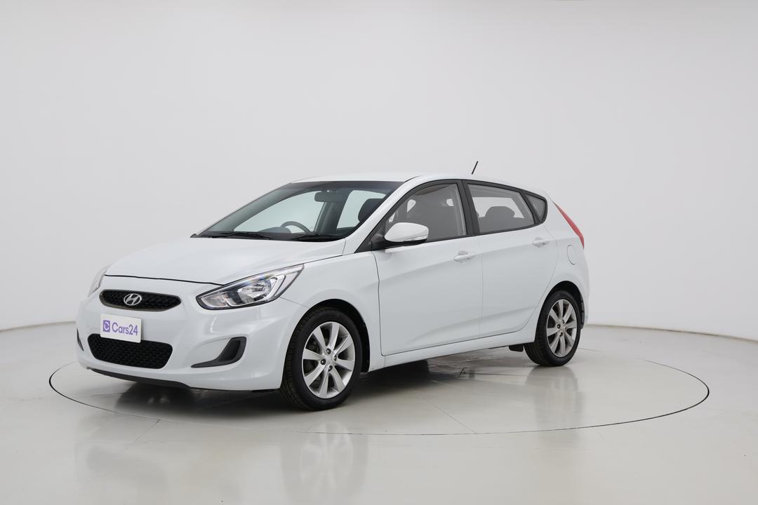 2017 Hyundai Accent Sport, Automatic, 163242 km, Left Front Diagonal (45- Degree) View