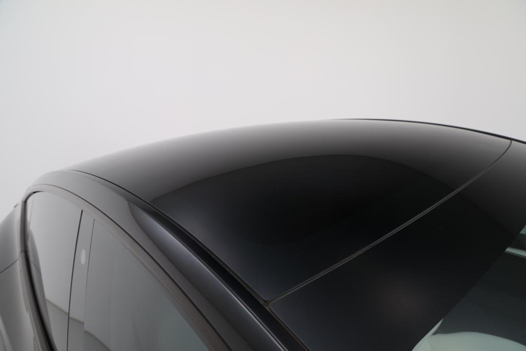 2023 Tesla Model Y Performance, Automatic, 25844 km, Roof/Sunroof View
