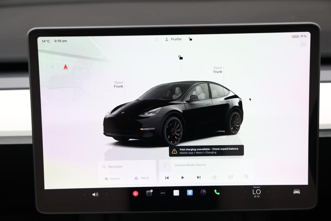 2023 Tesla Model Y Performance, Automatic, 25844 km, Infotainment System