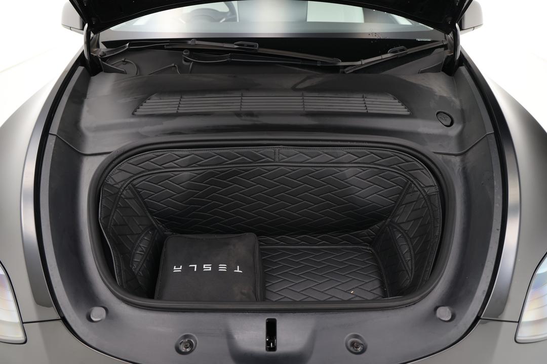 2023 Tesla Model Y Performance, Automatic, 25844 km, Open Bonnet (Engine)