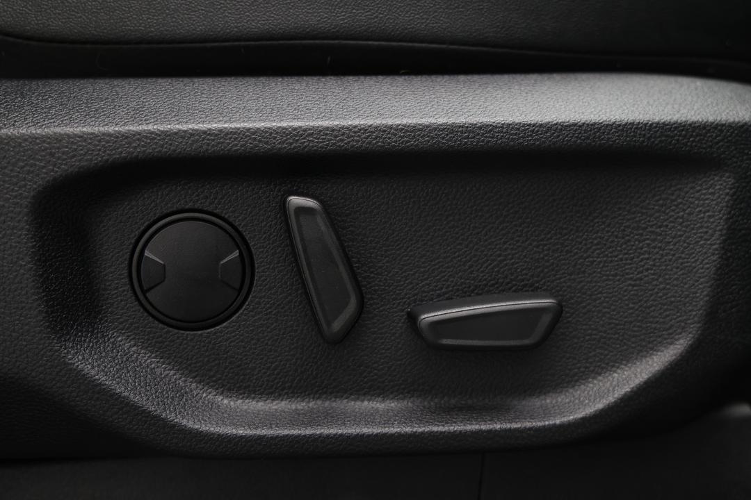 2024 Ford Everest Sport (4WD), Automatic, 23806 km, Drivers Side Adjustment Panel