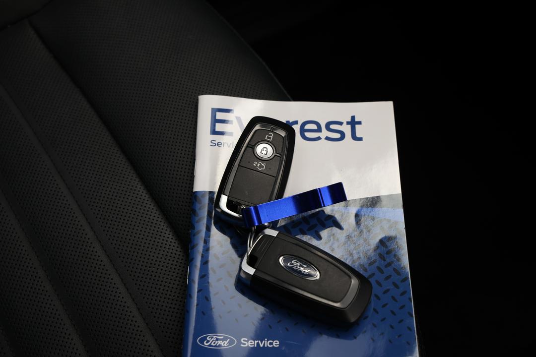 2024 Ford Everest Sport (4WD), Automatic, 23806 km, Key Close-up