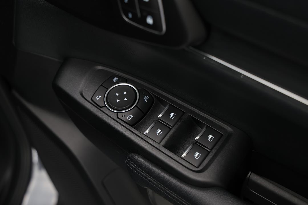 2024 Ford Everest Sport (4WD), Automatic, 23806 km, Drivers Side Door Panel Controls
