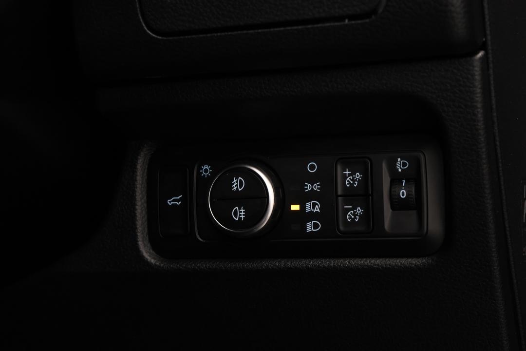 2024 Ford Everest Sport (4WD), Automatic, 23806 km, Utility Switches/Buttons