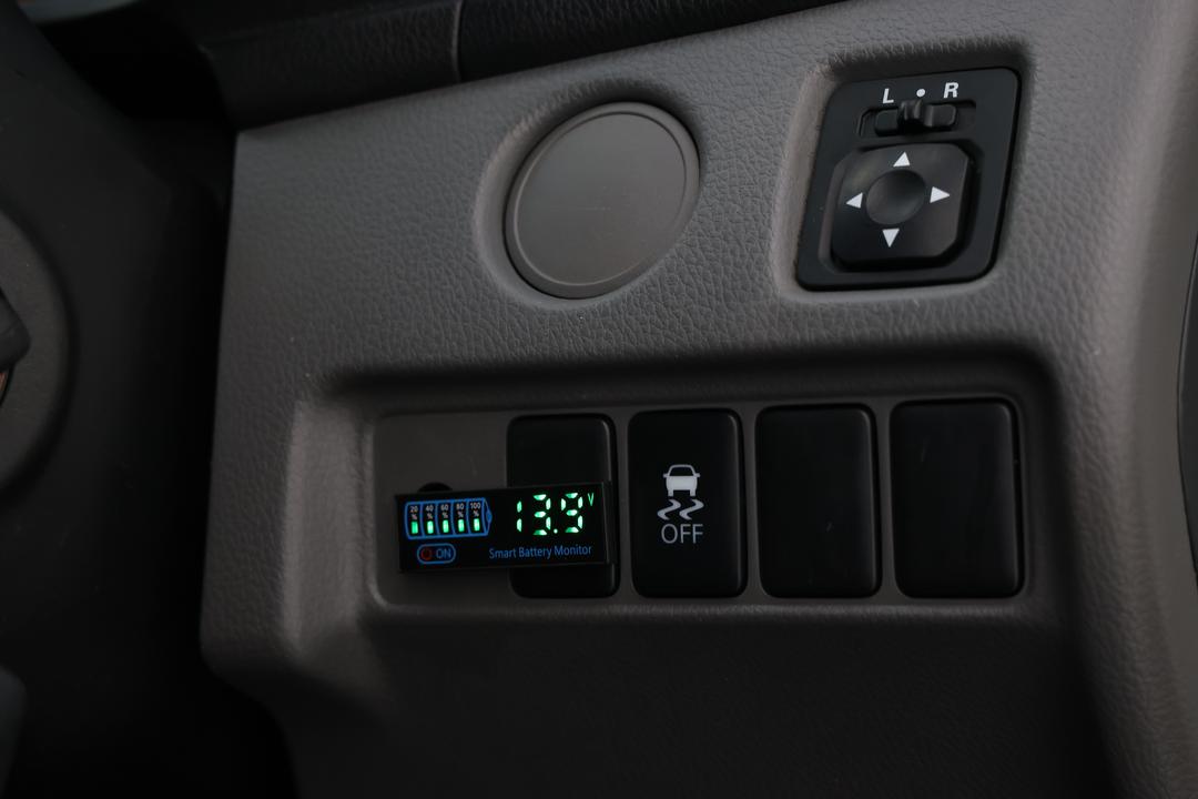 2018 Mitsubishi Triton Glx (4x4), Automatic, 102842 km, On-Roof Controls/Sunglass holder