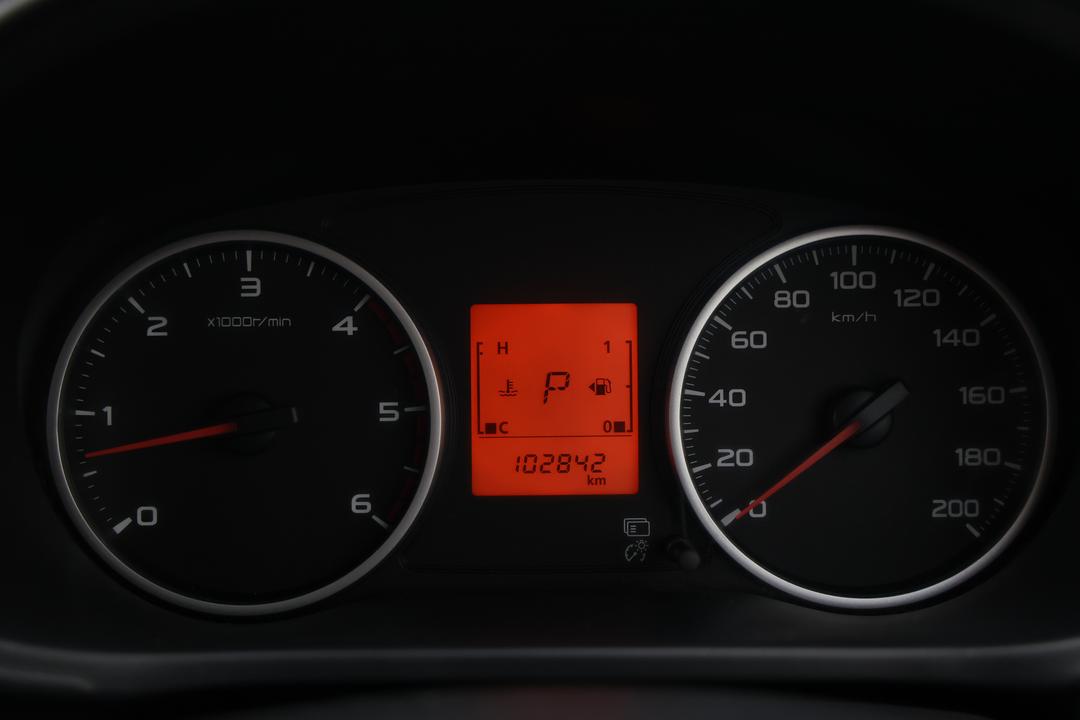 2018 Mitsubishi Triton Glx (4x4), Automatic, 102842 km, Right Side Front Door Cabin View