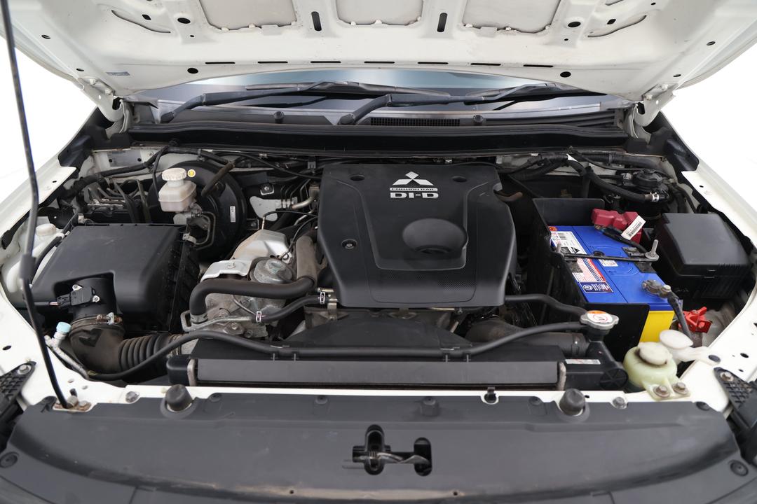 2018 Mitsubishi Triton Glx (4x4), Automatic, 102842 km, Open Bonnet (Engine)