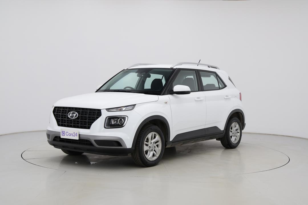 2025 Hyundai Venue Active, Automatic, 22789 km, Left Front Diagonal (45- Degree) View