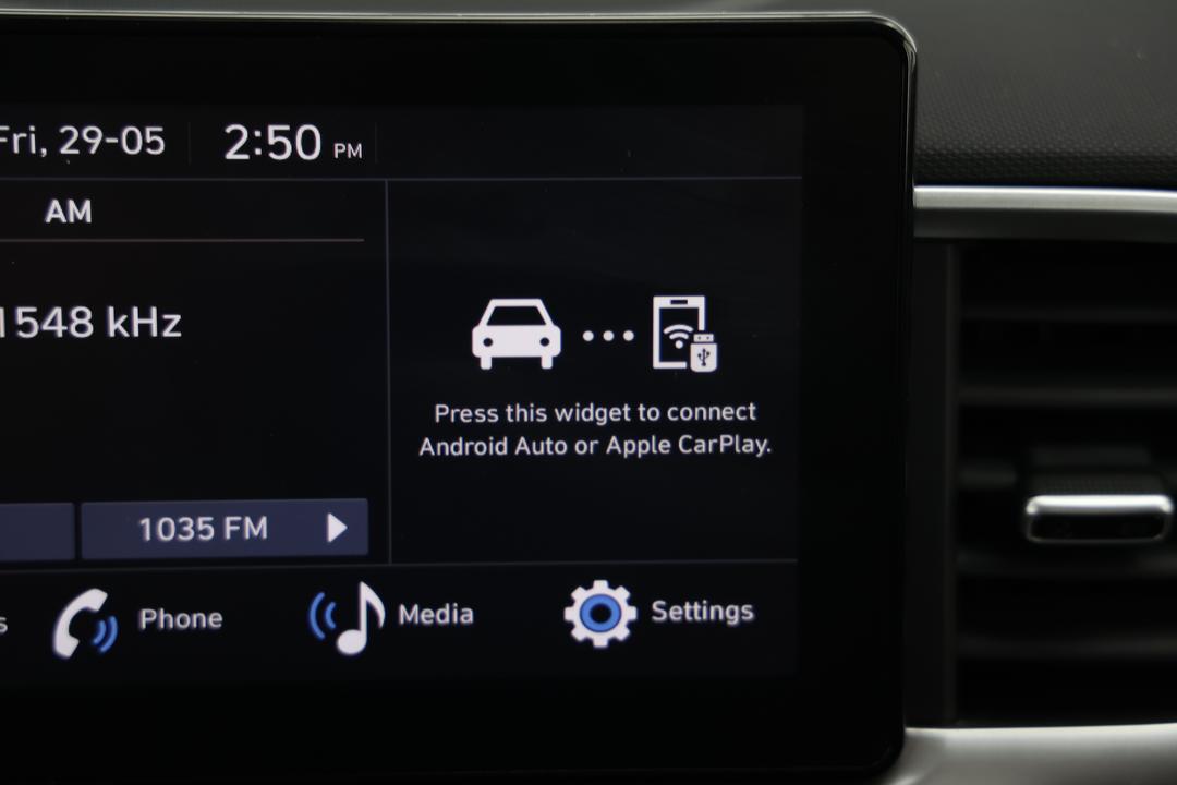 2025 Hyundai Venue Active, Automatic, 22789 km, Steering Wheel Close-up