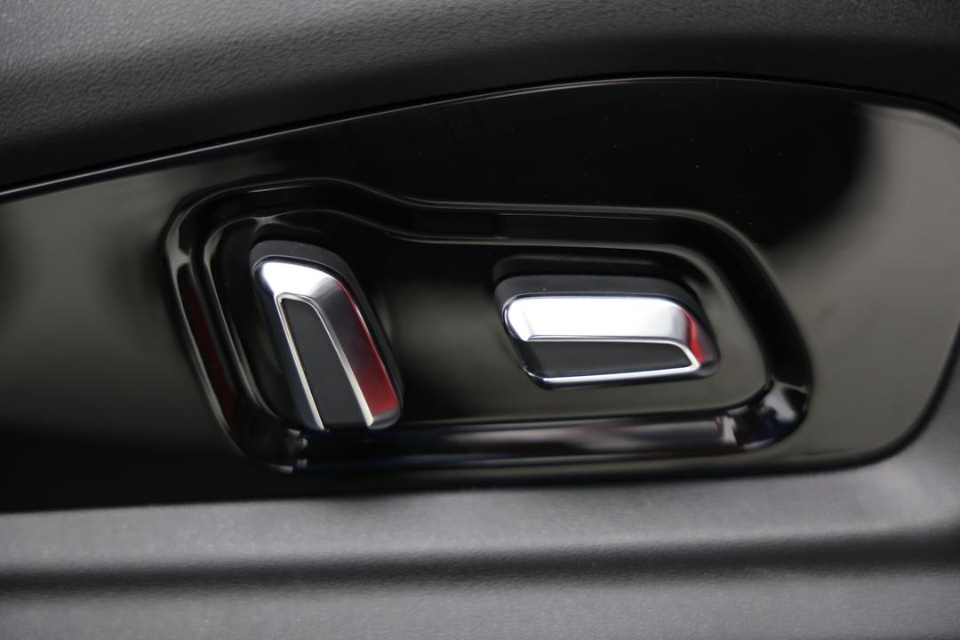 2025 Chery Tiggo 4 Pro Ultimate, Automatic, 2218 km, Right Side Front Door Cabin View