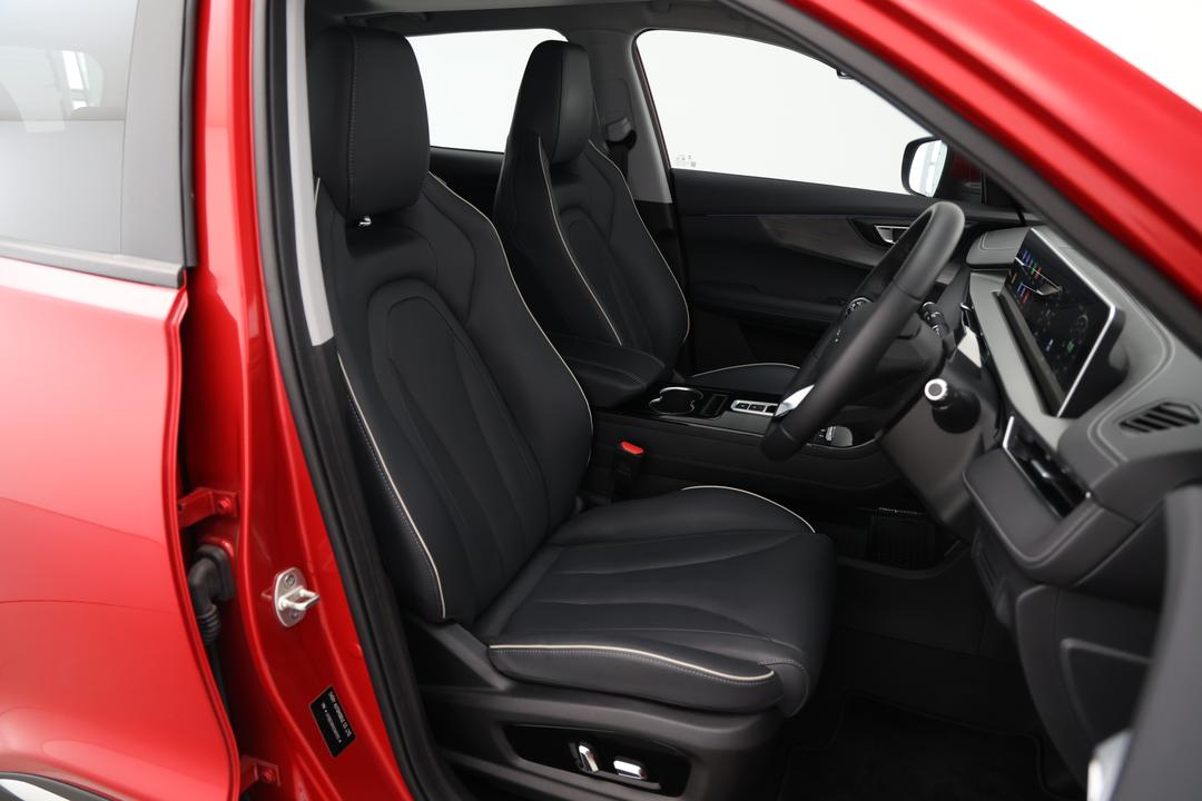 2025 Chery Tiggo 4 Pro Ultimate, Automatic, 2218 km, Drivers Side Door Panel Controls