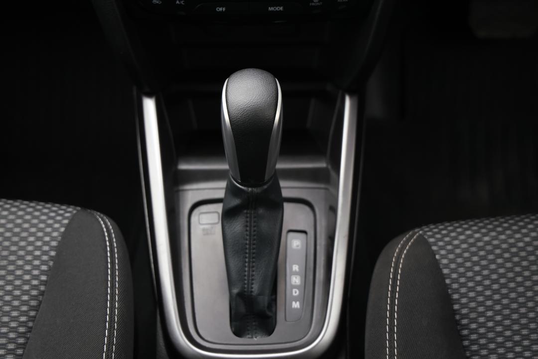 2024 Suzuki Vitara Turbo, Automatic, 34099 km, Steering Wheel Close-up