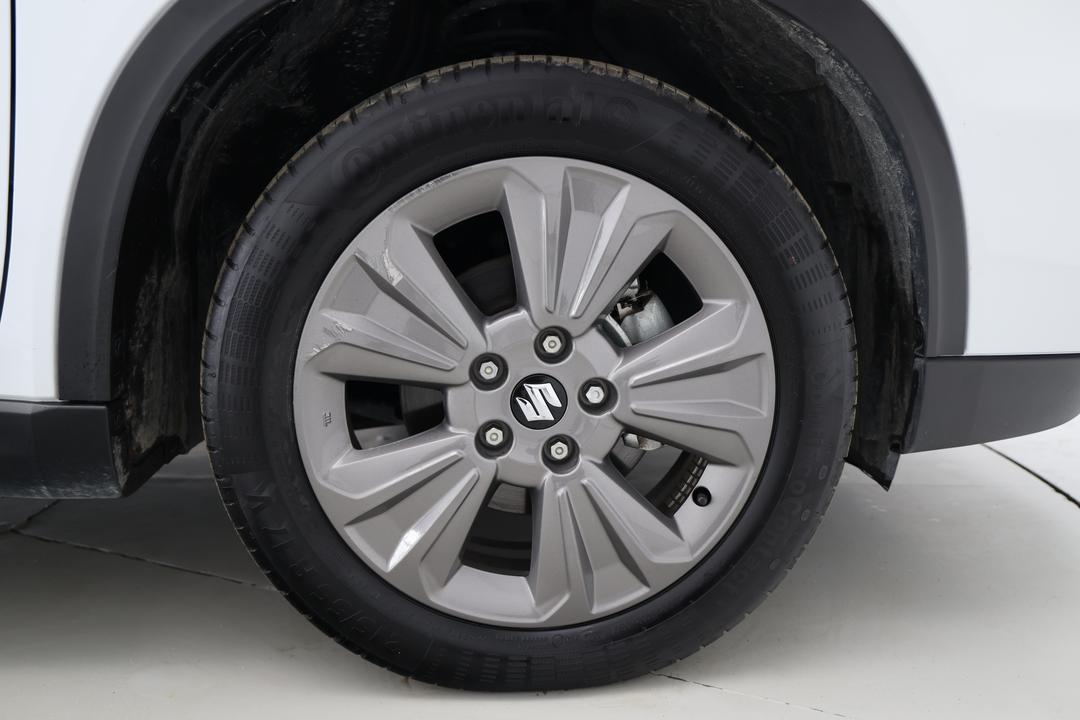 2024 Suzuki Vitara Turbo, Automatic, 34099 km, Right Front Wheel