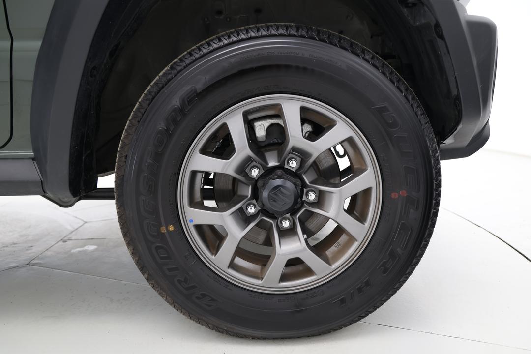 2024 Suzuki Jimny Xl, Automatic, 18375 km, Right Front Wheel