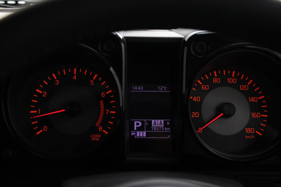 2024 Suzuki Jimny Xl, Automatic, 18375 km, Drivers Side Door Panel Controls