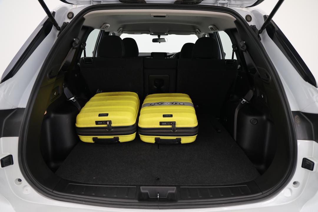 2024 Mitsubishi Outlander Es 5 Seat (2WD), Automatic, 26840 km, Boot Inside View with Luggage