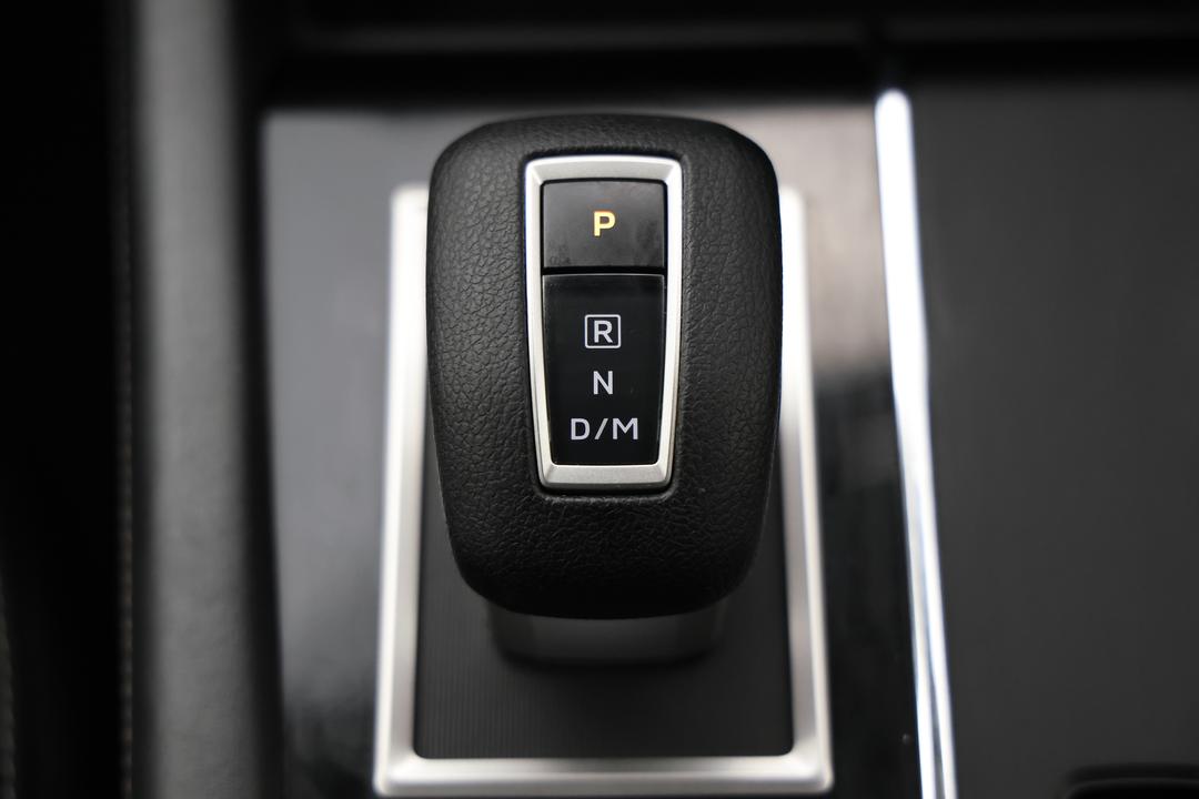 2024 Mitsubishi Outlander Es 5 Seat (2WD), Automatic, 26840 km, On-Roof Controls/Sunglass holder