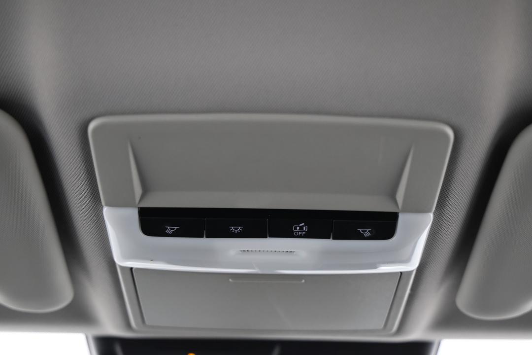 2024 Mitsubishi Outlander Es 5 Seat (2WD), Automatic, 26840 km, Utility Switches/Buttons