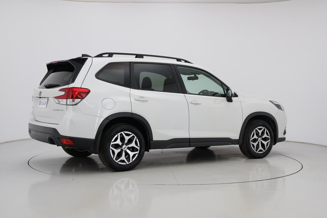 2024 Subaru Forester 2.5i (AWD), Automatic, 52667 km, Right Back Diagonal (45- Degree) View