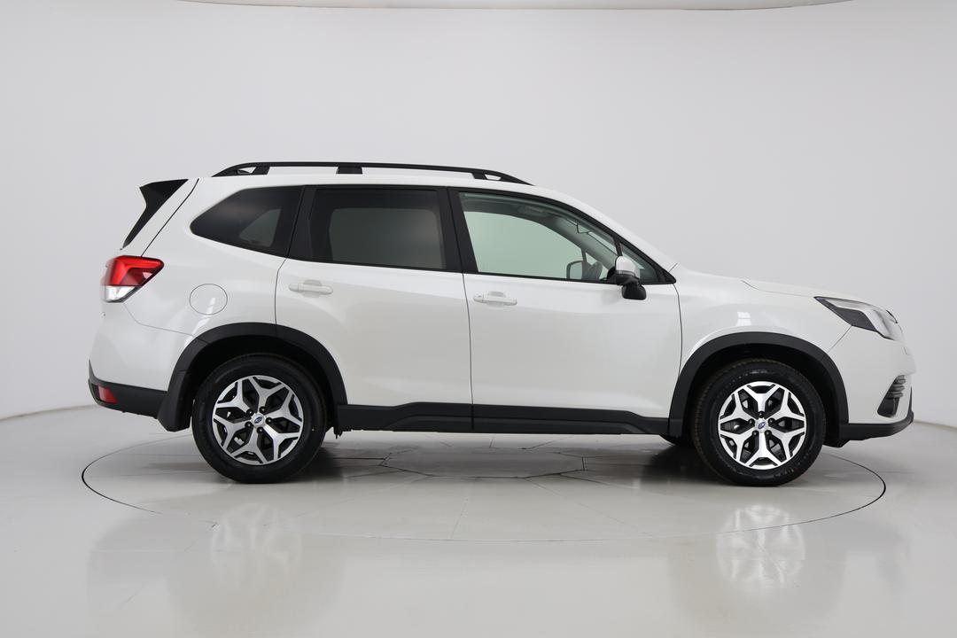 2024 Subaru Forester 2.5i (AWD), Automatic, 52667 km, Right Side View