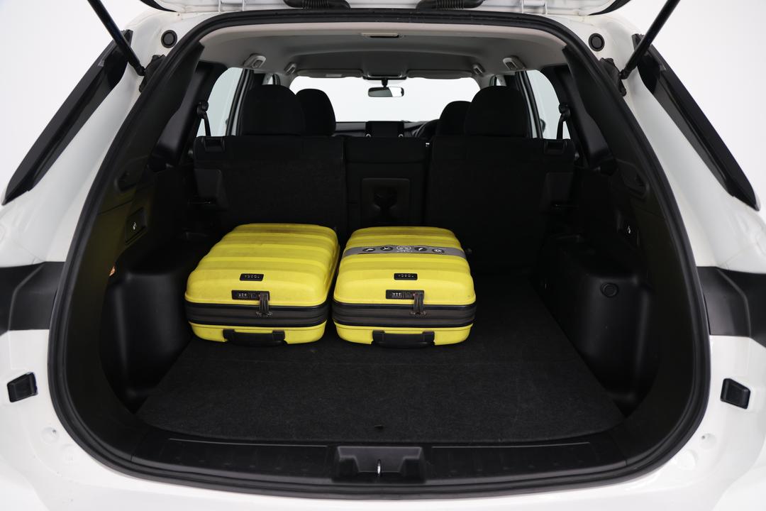 2024 Mitsubishi Outlander Es 5 Seat (2WD), Automatic, 49399 km, Boot Inside View with Luggage
