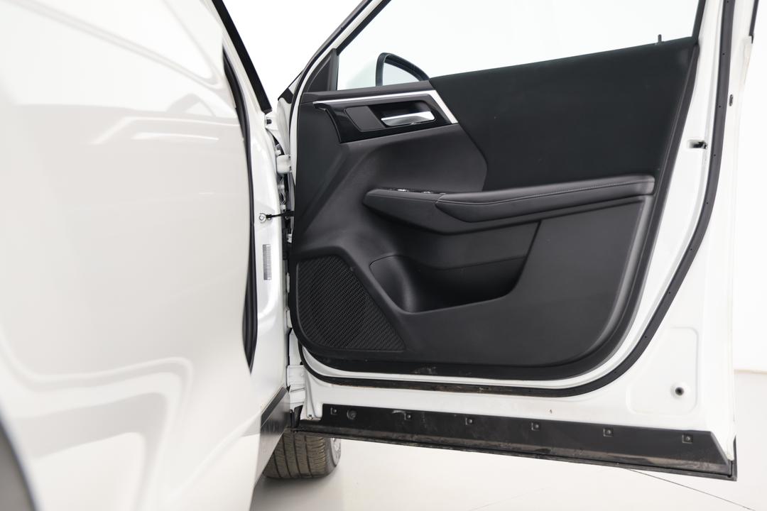 2024 Mitsubishi Outlander Es 5 Seat (2WD), Automatic, 49399 km, Drivers Side Adjustment Panel