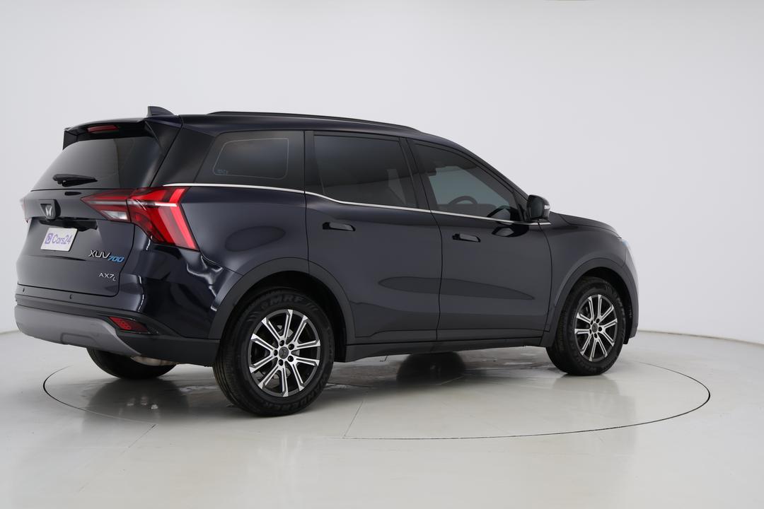 2024 Mahindra Xuv700 Ax7, Automatic, 35769 km, Right Back Diagonal (45- Degree) View