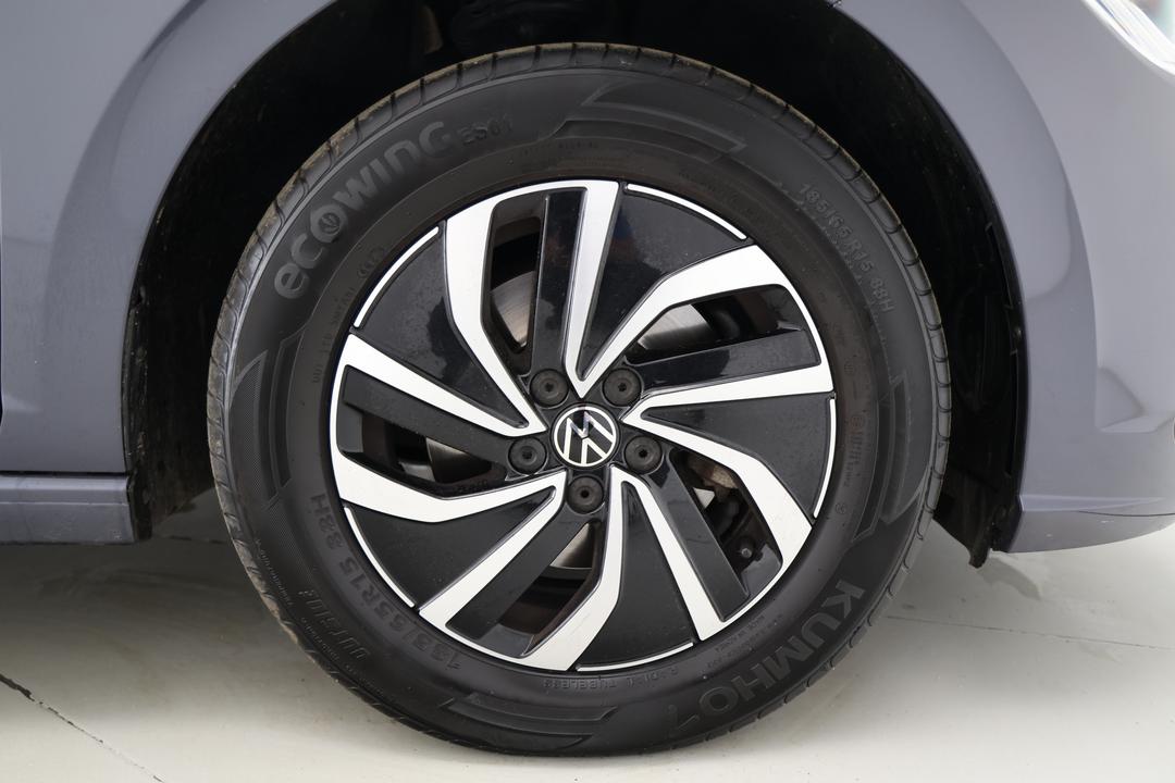 2024 Volkswagen Polo Life, Automatic, 60476 km, Right Front Wheel