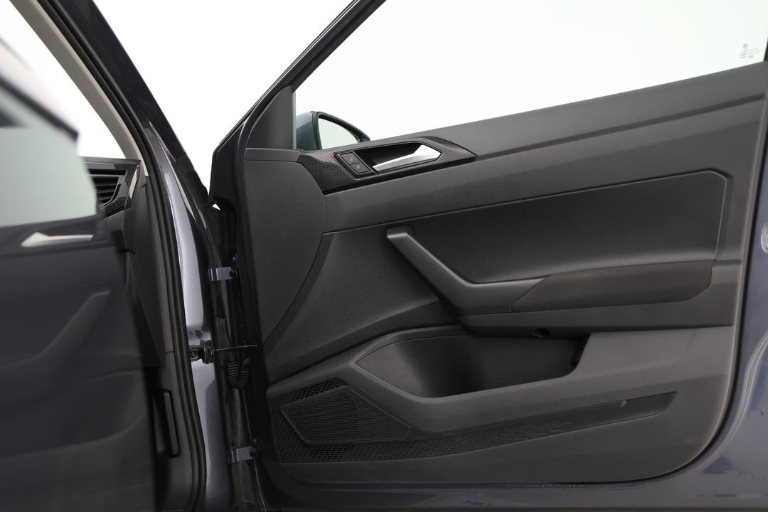2024 Volkswagen Polo Life, Automatic, 60476 km, Right Side Front Door Cabin View