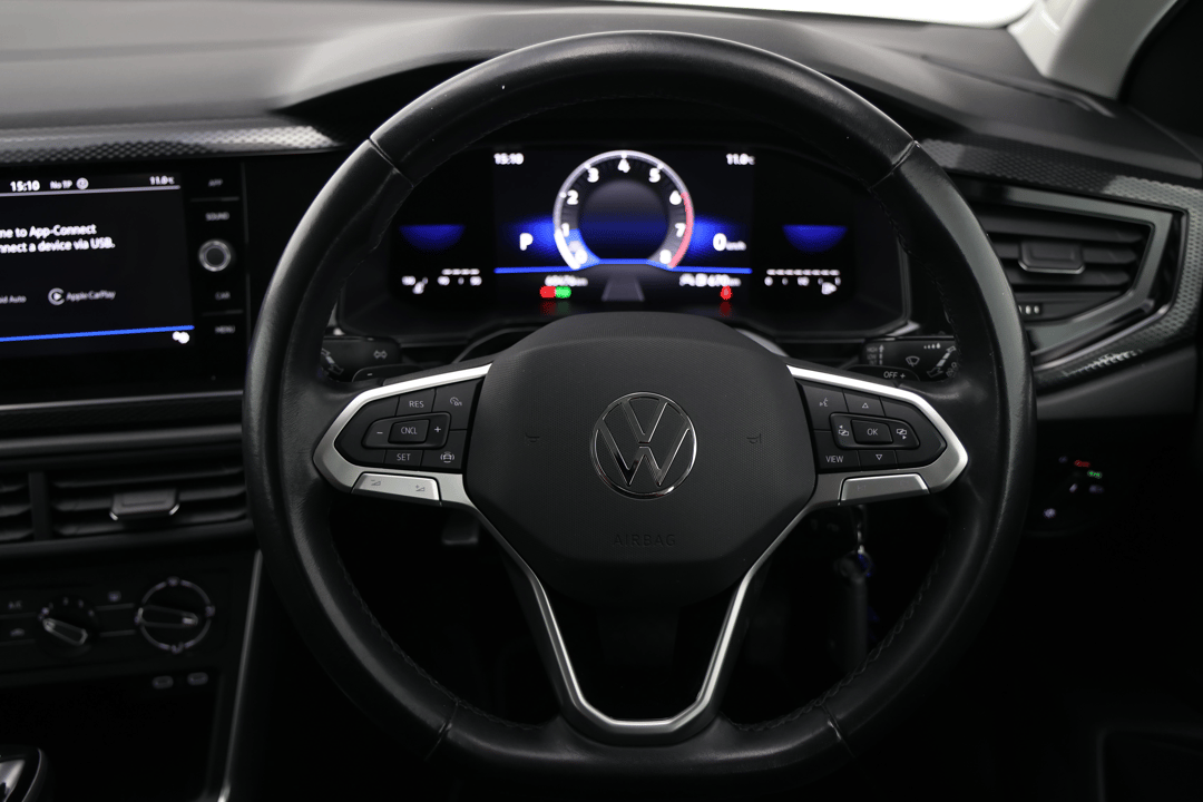 2024 Volkswagen Polo Life, Automatic, 60476 km, Steering Wheel Close-up