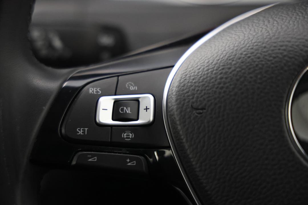 2018 Volkswagen Golf 110 Tsi Trendline, Automatic, 90106 km, On-Roof Controls/Sunglass holder