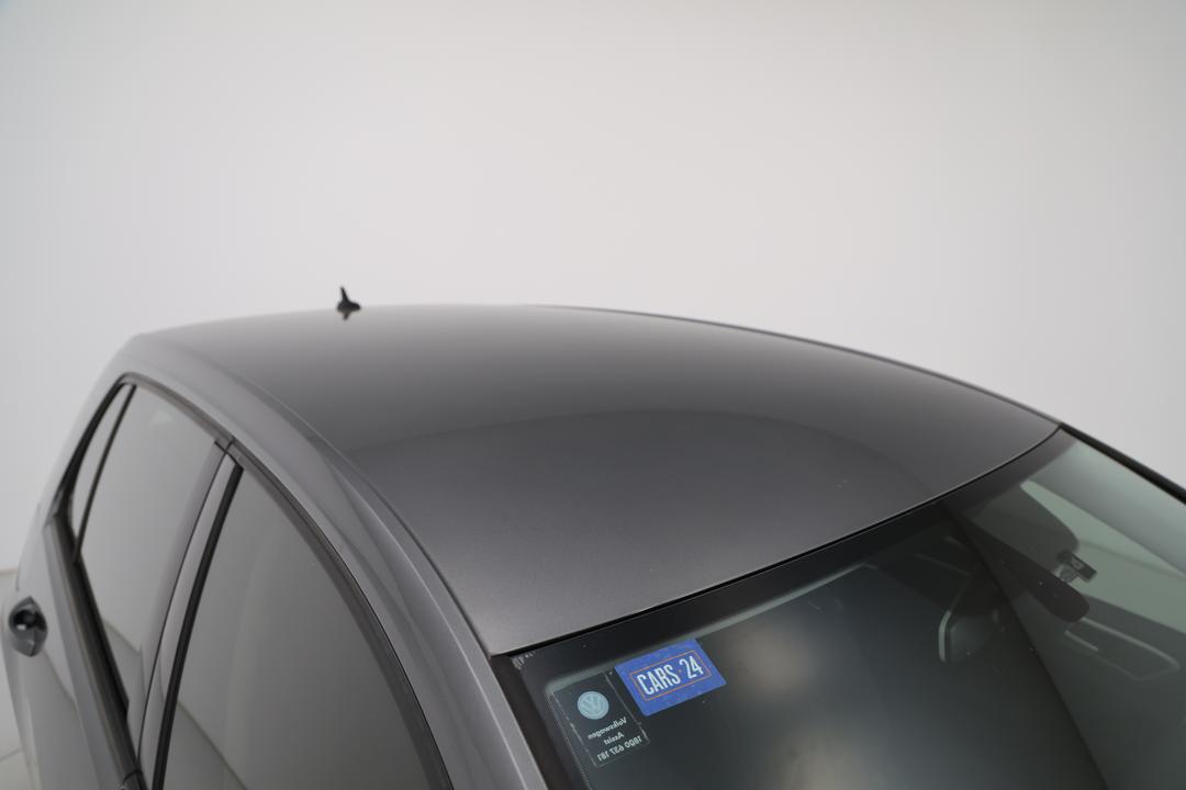 2018 Volkswagen Golf 110 Tsi Trendline, Automatic, 90106 km, Roof/Sunroof View