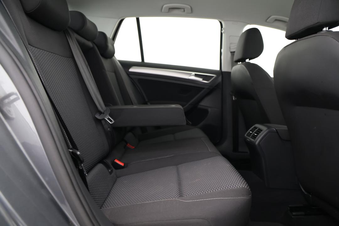 2018 Volkswagen Golf 110 Tsi Trendline, Automatic, 90106 km, Right Side Rear Door Cabin View