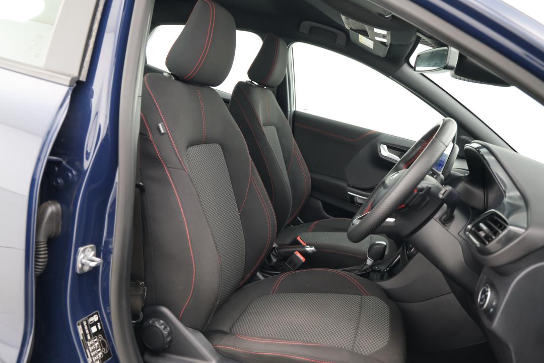 2023 Ford Puma St-line, Automatic, 42873 km, Pedals and Footmat