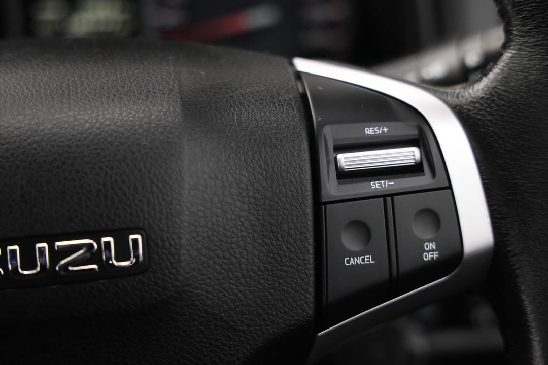 2017 Isuzu D-MAX Ls-u Hi-ride (4x4), Automatic, 126777 km, Infotainment System