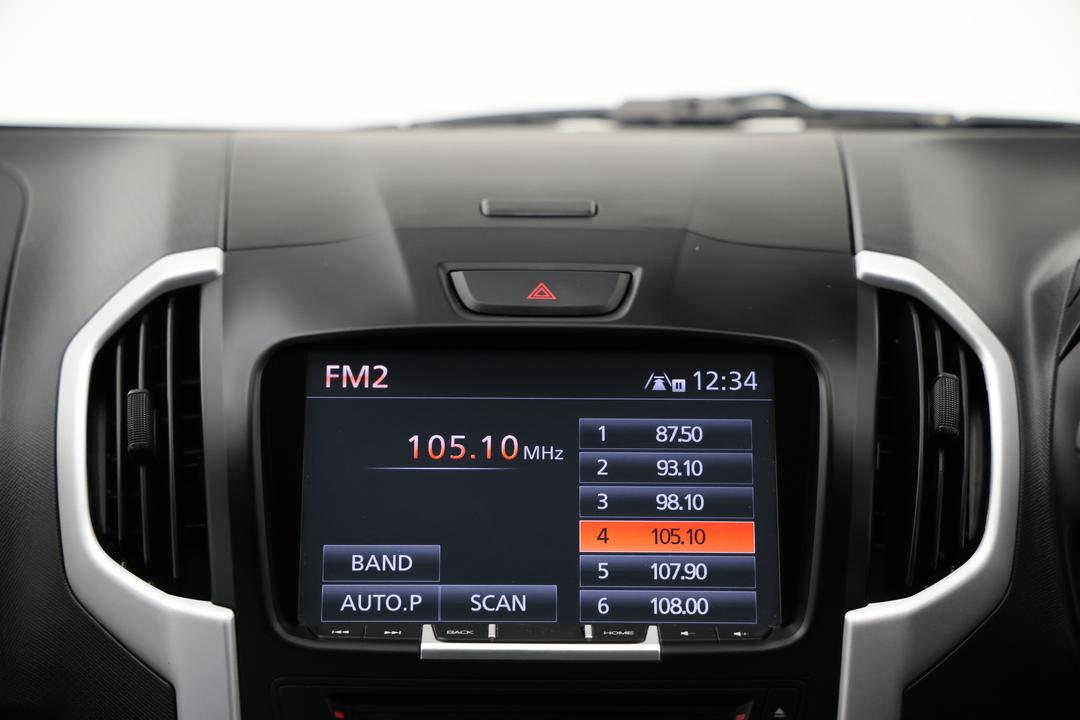 2017 Isuzu D-MAX Ls-u Hi-ride (4x4), Automatic, 126777 km, Gear Lever 