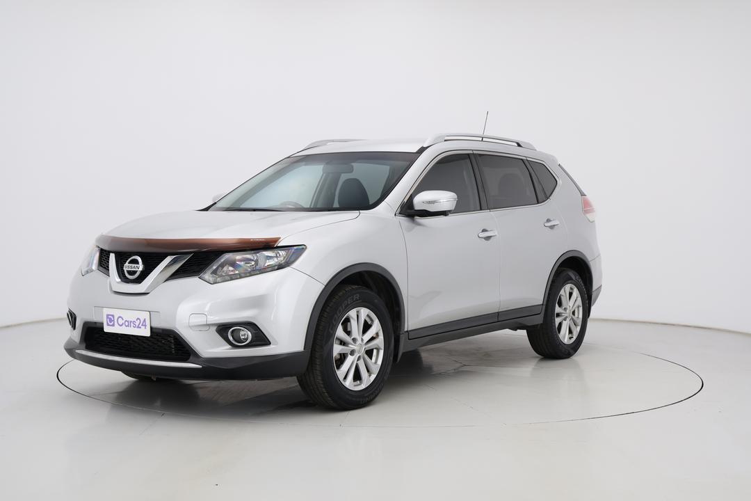 2016 Nissan X-trail St-l (4x4), Automatic, 133450 km, Left Front Diagonal (45- Degree) View