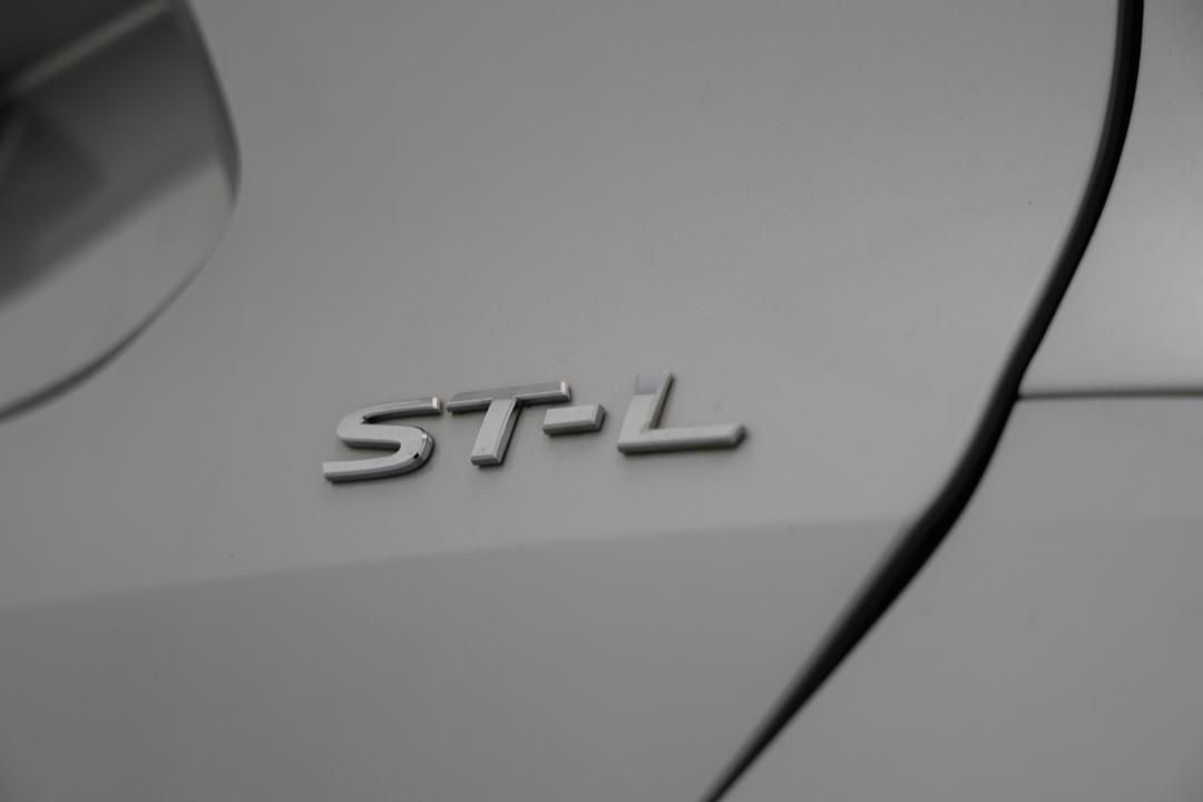 2016 Nissan X-trail St-l (4x4), Automatic, 133450 km, Badge (Boot Left Side)