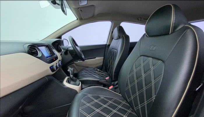 2017 Hyundai Grand i10 Magna 1.2 AT  VTVT, Petrol, Automatic, 43,064 km, Right Side Front Door Cabin