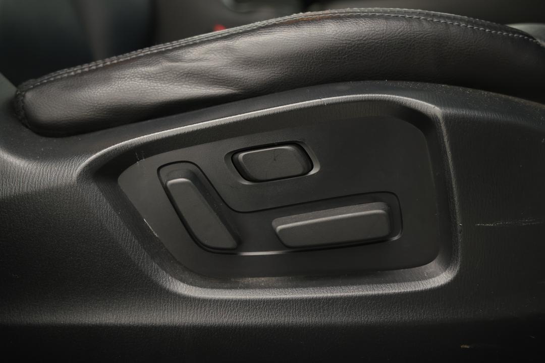 2017 Mazda CX-9 Touring (FWD), Automatic, 125041 km, Drivers Side Door Panel Controls