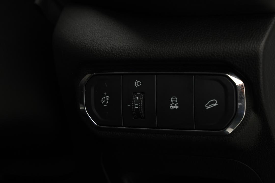 2023 GWM Haval Jolion Ultra, Automatic, 25068 km, Right Side Front Door Cabin View