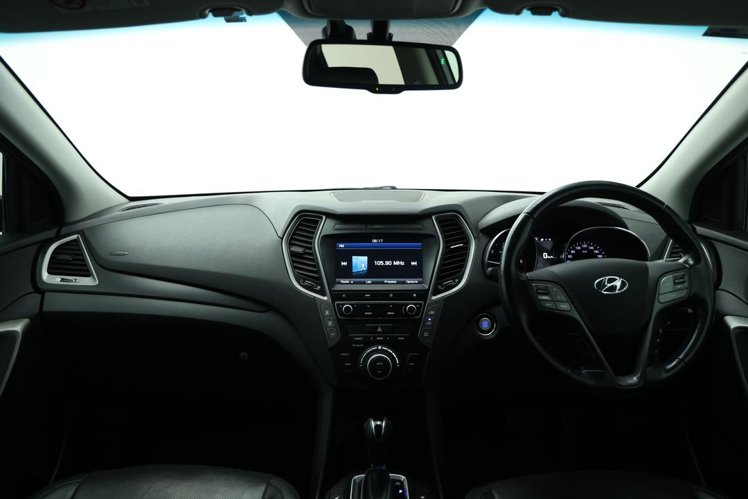 2015 Hyundai Santa Fe Elite Crdi (4x4), Automatic, 105346 km, Dashboard View
