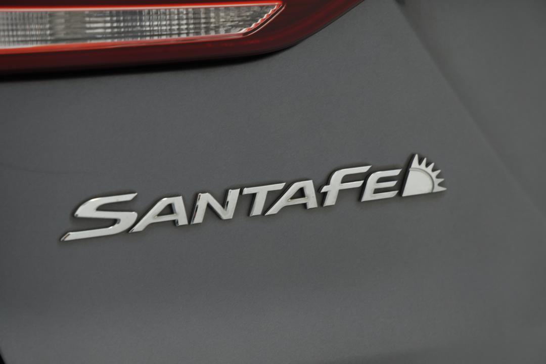 2015 Hyundai Santa Fe Elite Crdi (4x4), Automatic, 105346 km, Badge (Boot Left Side)