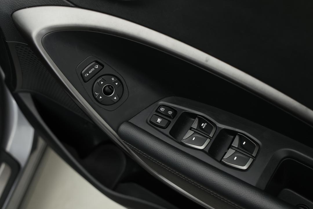 2015 Hyundai Santa Fe Elite Crdi (4x4), Automatic, 105346 km, Odometer View