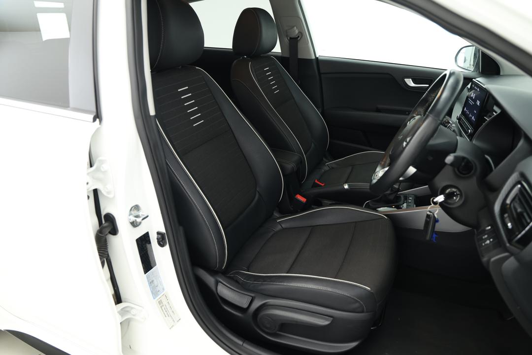 2021 Kia Rio Gt-line, Automatic, 92331 km, Drivers Side Adjustment Panel