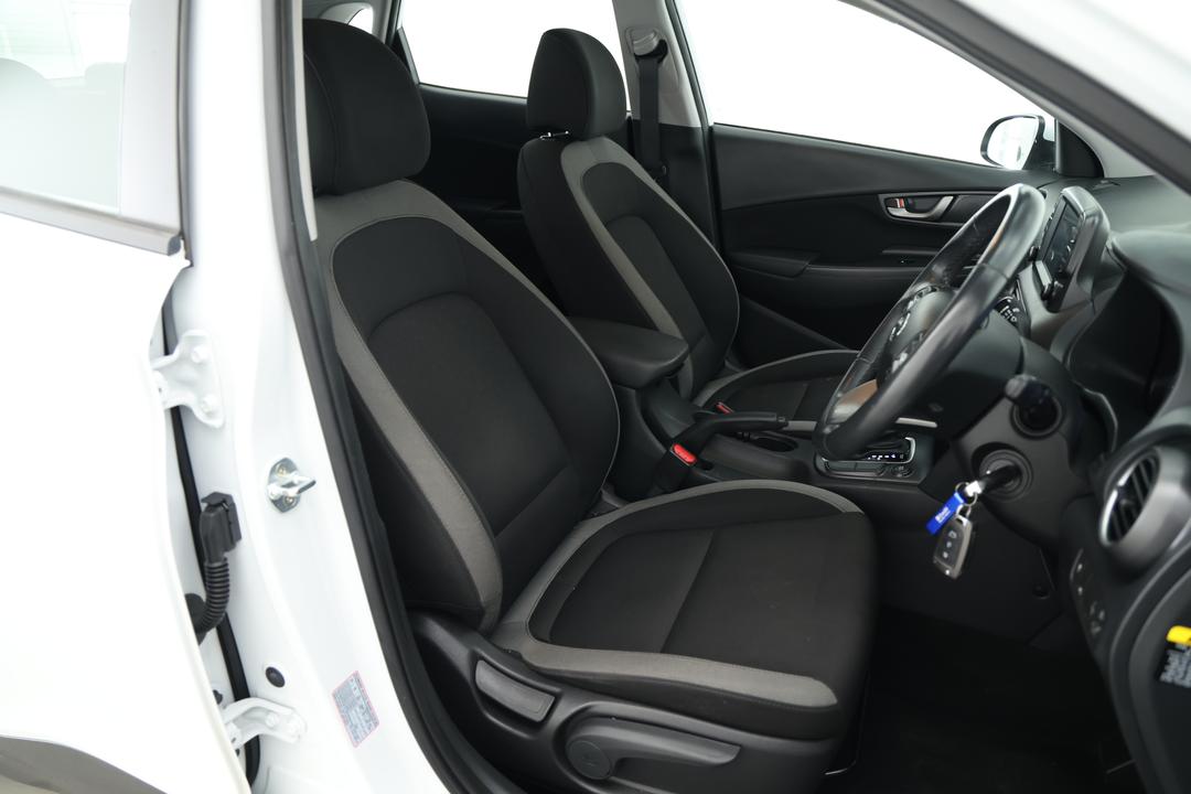 2019 Hyundai Kona Active (FWD), Automatic, 93031 km, Drivers Side Adjustment Panel