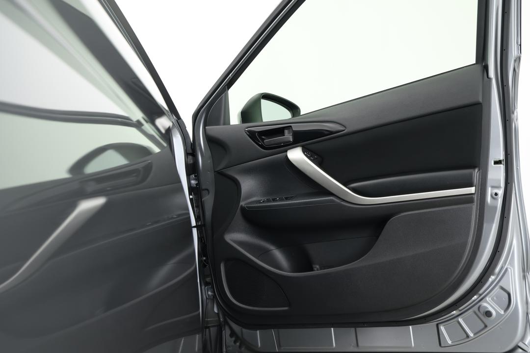 2024 Mitsubishi Eclipse Cross Es (2WD), Automatic, 28003 km, Right Side Front Door Cabin View