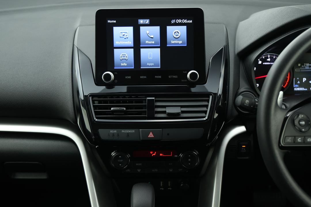 2024 Mitsubishi Eclipse Cross Es (2WD), Automatic, 28003 km, Steering Wheel Close-up