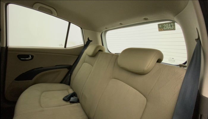 2012 Hyundai i10 SPORTZ 1.2 AT, Petrol, Automatic, 37,964 km, Right Side Rear Door Cabin